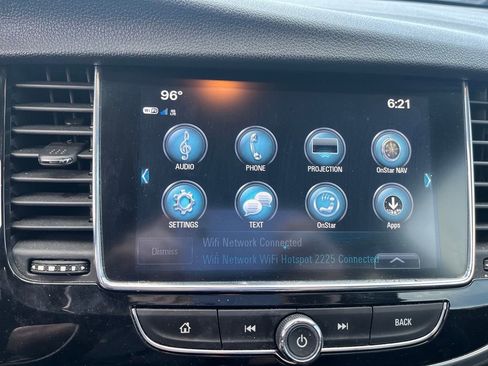 Used 2020 Buick Encore Essence FWD image 11