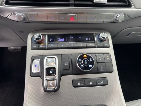 Used 2022 Hyundai Palisade SEL w/ 8P Bench Seat Package image 17