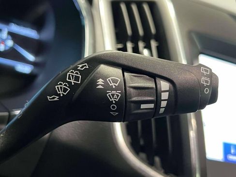 Used 2020 Ford Edge Titanium FWD image 27