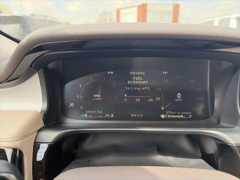 Used 2024 Lincoln Aviator 2WD w/ Premium Package image 21