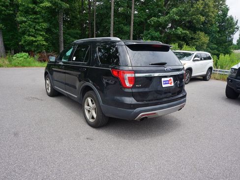 Used 2016 Ford Explorer XLT w/ Equipment Group 202A AWD/4WD image 20