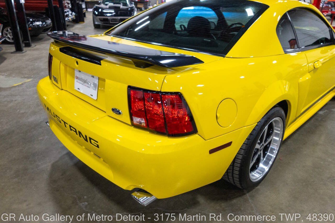 Used 2004 Ford Mustang Mach 1 RWD image 15