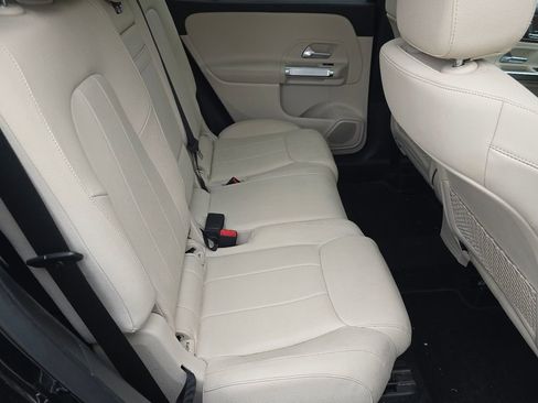 Certified 2023 Mercedes-Benz GLB 250 4MATIC image 20