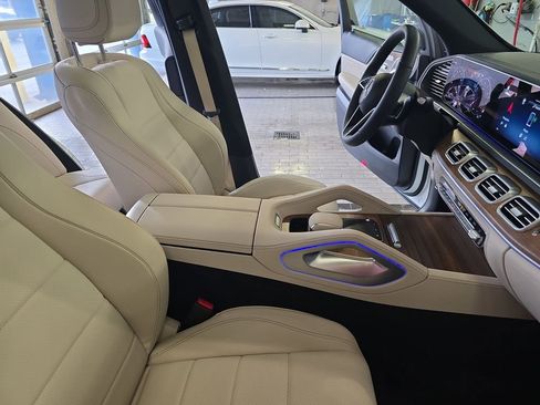 Used 2024 Mercedes-Benz GLE 350 4MATIC image 11