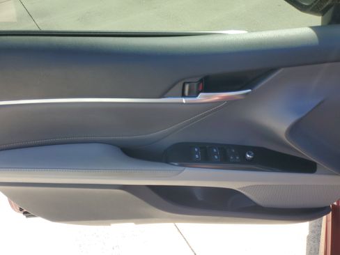 Used 2018 Toyota Camry XSE w/ Driver Assist Package image 22