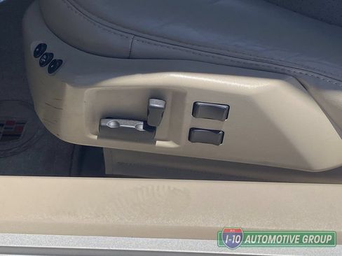 Used 2005 Cadillac XLR RWD image 17