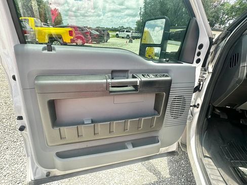 Used 2016 Ford F250 XL w/ Power Equipment Group RWD image 12