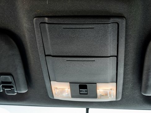 Used 2012 Ford F250 Lariat w/ Lariat Interior Pkg AWD/4WD image 31