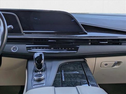 Used 2023 Cadillac Escalade Premium Luxury w/ Performance Package image 17