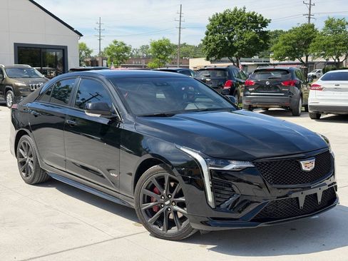 Used 2023 Cadillac CT4 V AWD/4WD image 9