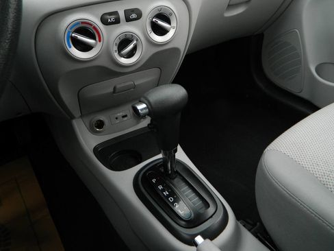 Used 2011 Hyundai Accent GLS image 20