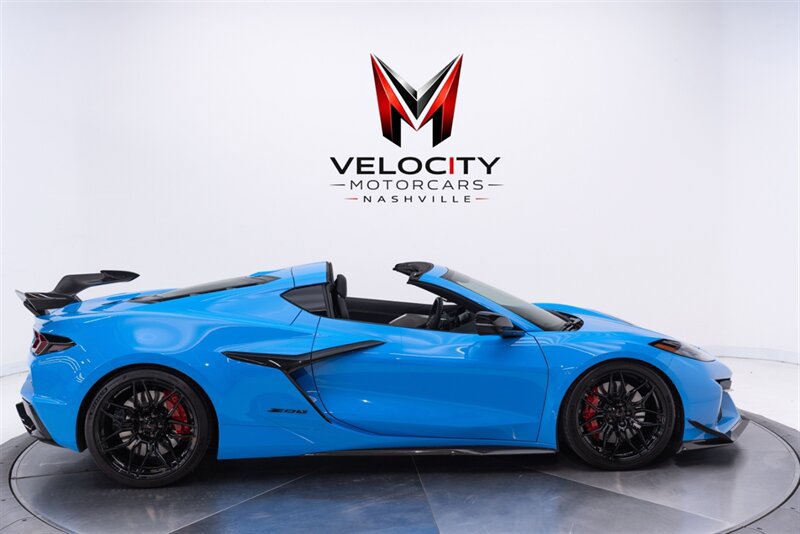 Used 2025 Chevrolet Corvette Z06 w/ Battery Protection Package RWD image 13