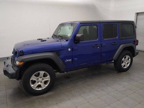 Used 2018 Jeep Wrangler Unlimited Sport S AWD/4WD image 2