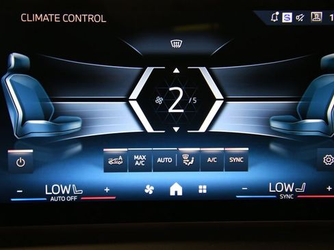 Used 2025 BMW 228i xDrive AWD/4WD image 16