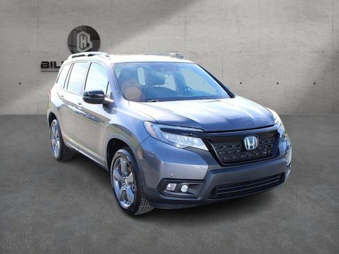 Used 2019 Honda Passport Touring image 2