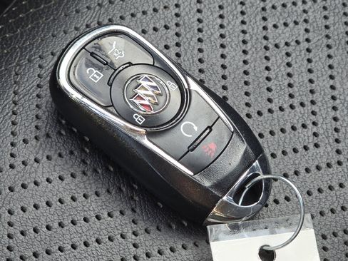 Used 2023 Buick Encore GX Essence w/ Advanced Technology Package image 40