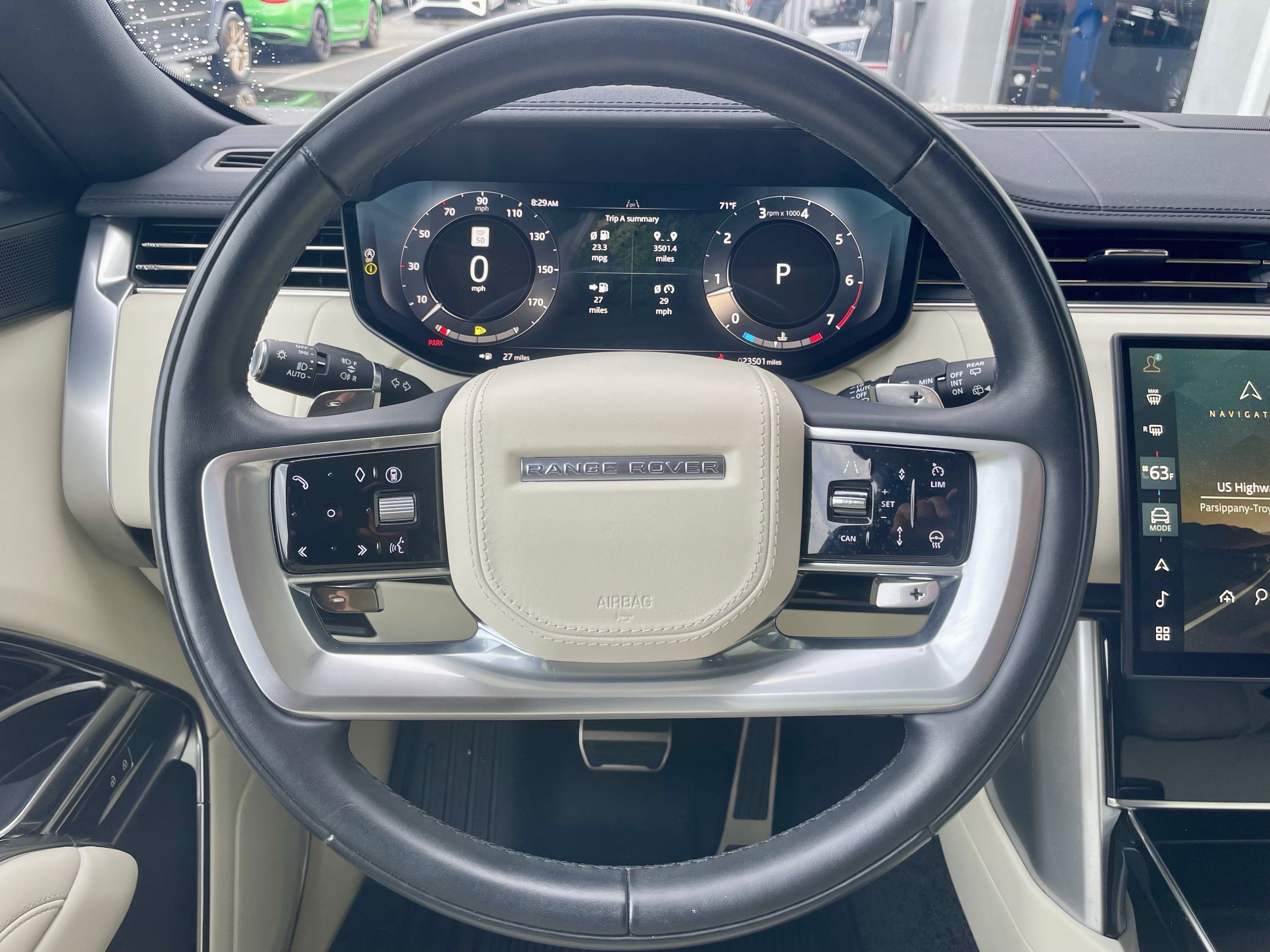 Used 2025 Land Rover Range Rover Long Wheelbase SE AWD/4WD image 21
