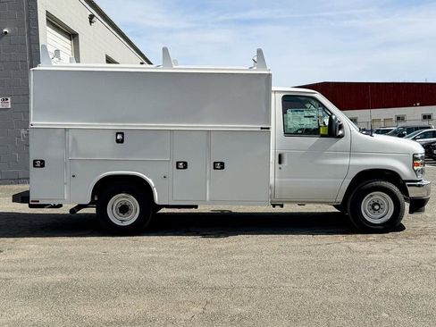 New 2025 Ford E-350 and Econoline 350 Super Duty w/ Power Equipment Group RWD image 2