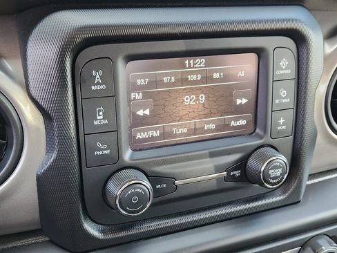 Used 2021 Jeep Wrangler Sport AWD/4WD image 8