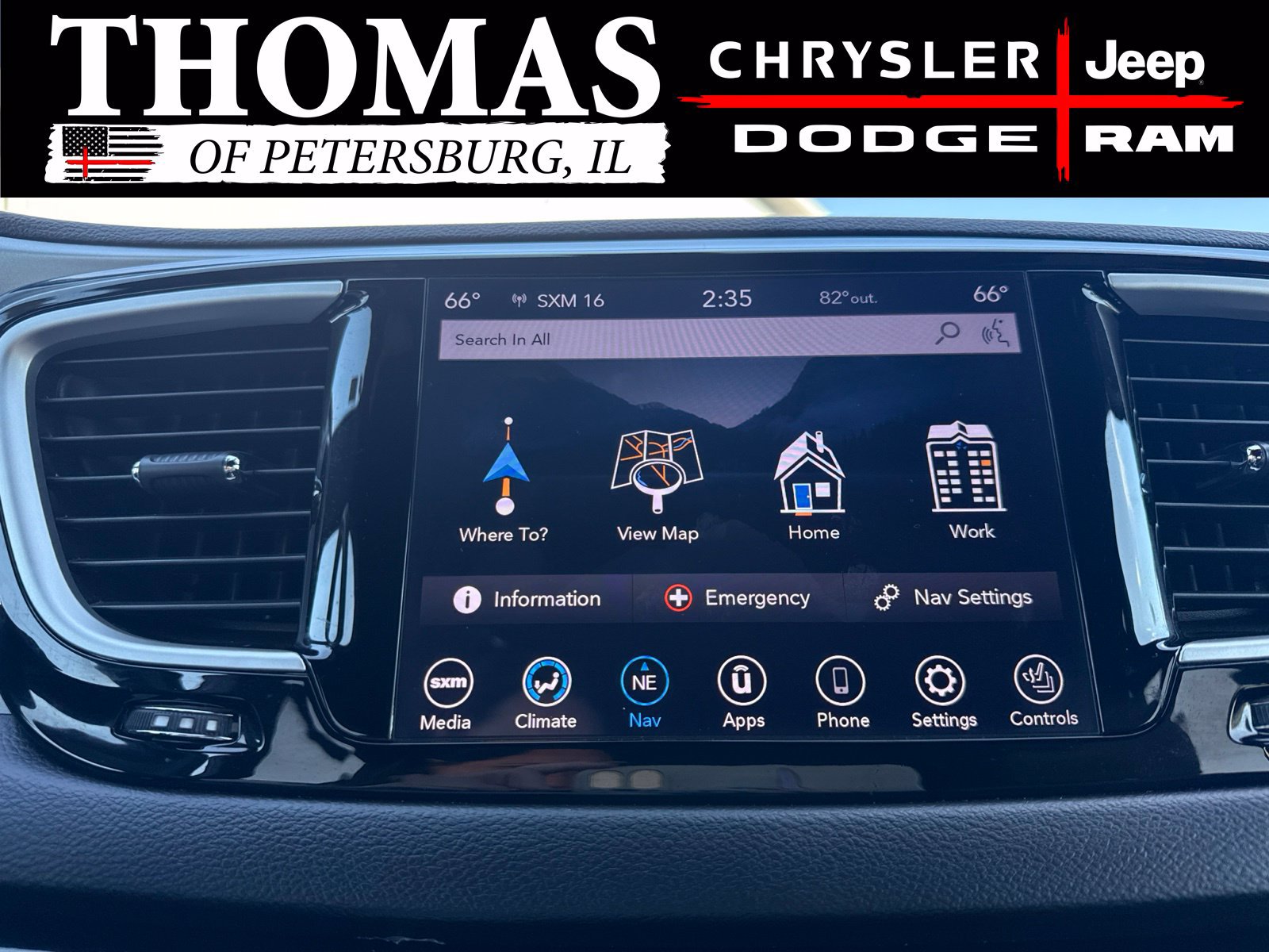 Used 2020 Chrysler Pacifica Touring-L Plus w/ S Appearance Package FWD image 21