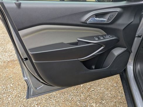 New 2026 Chevrolet Trax ACTIV w/ Sunroof Package image 8