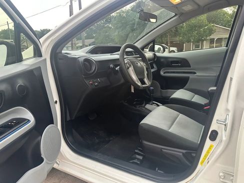 Used 2013 Toyota Prius C Two FWD image 10
