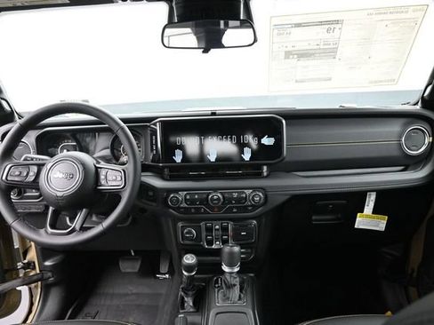 New 2026 Jeep Gladiator Sport AWD/4WD image 16