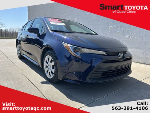 Certified 2024 Toyota Corolla LE image 1