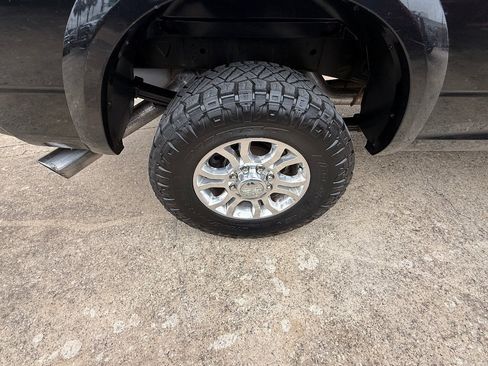 Used 2018 RAM 3500 Laramie Longhorn w/ Longhorn Southfork Package image 14