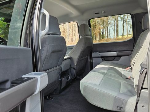 Used 2025 Ford F250 XLT image 6