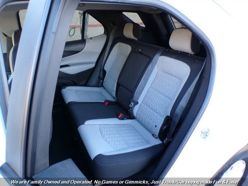 Used 2022 Chevrolet Equinox LS w/ LS Convenience Package image 22