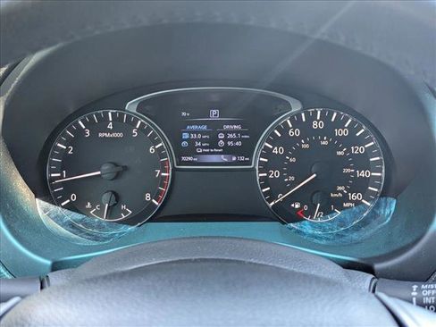 Used 2016 Nissan Altima 2.5 SV FWD image 11