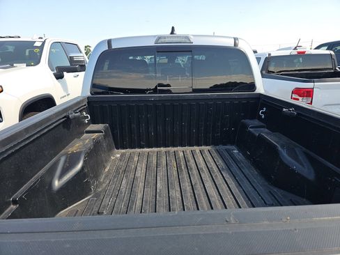 Used 2023 Toyota Tacoma SR5 RWD image 9