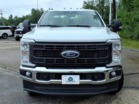 New 2025 Ford F250 XL w/ FX4 Off-Road Package AWD/4WD image 3