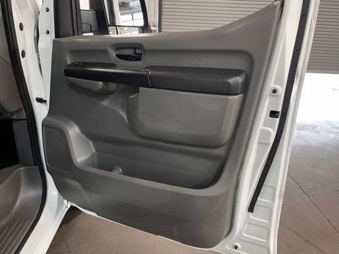 Used 2020 Nissan NV 2500 S RWD image 12