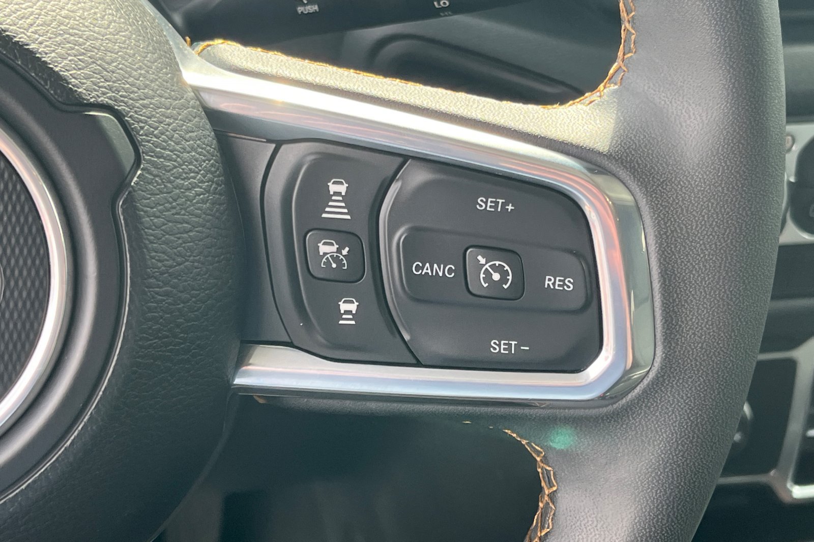 Used 2024 Jeep Wrangler Unlimited Sahara AWD/4WD image 64