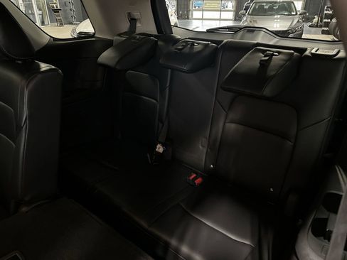 Used 2023 Nissan Pathfinder SL image 30