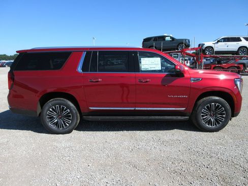 New 2026 GMC Yukon XL Elevation w/ Elevation Premium Package AWD/4WD image 3