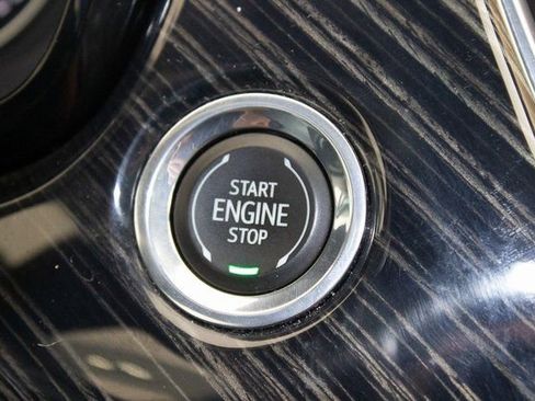 Certified 2024 Cadillac XT6 Premium Luxury image 35