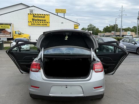 Used 2015 Chevrolet Malibu LT FWD image 21