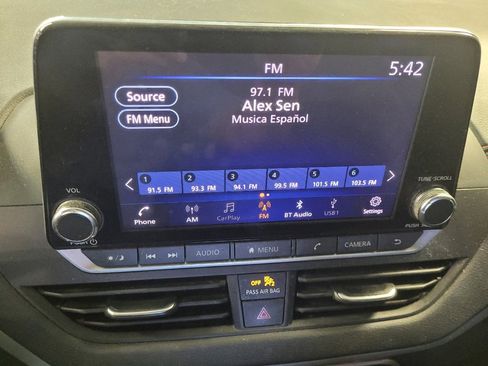 Used 2019 Nissan Altima 2.5 SR w/ SR Premium Package image 25