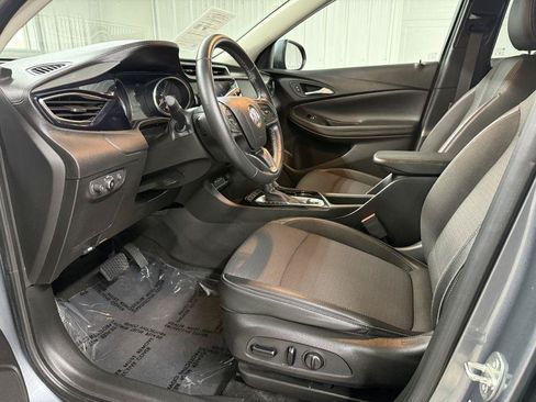 Used 2022 Buick Encore GX Select w/ Sport Touring Package AWD/4WD image 8