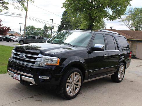 Used 2016 Ford Expedition Platinum AWD/4WD image 5