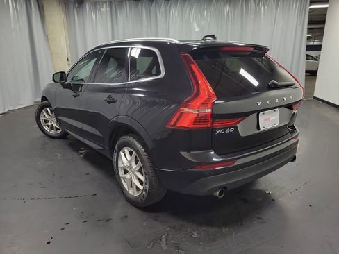 Used 2021 Volvo XC60 T5 Momentum image 6
