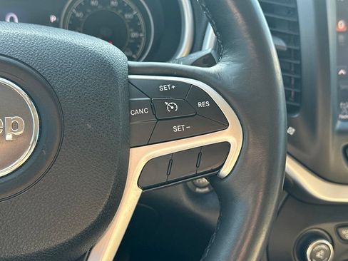 Used 2015 Jeep Cherokee Limited AWD/4WD image 21