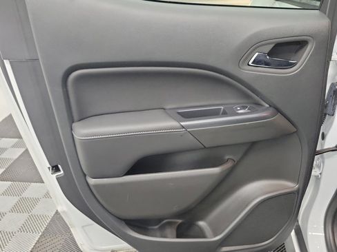 Used 2022 GMC Canyon Elevation image 18