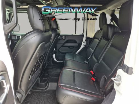 Used 2019 Jeep Wrangler Unlimited Rubicon AWD/4WD image 12