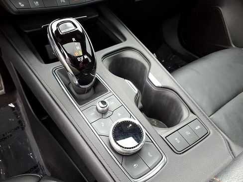 Used 2023 Cadillac XT4 Sport image 28