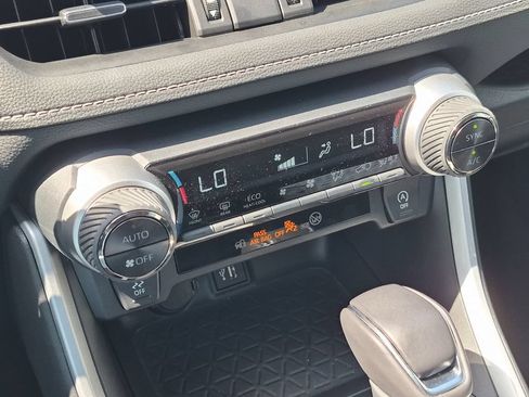 Certified 2025 Toyota RAV4 XLE Premium FWD image 21