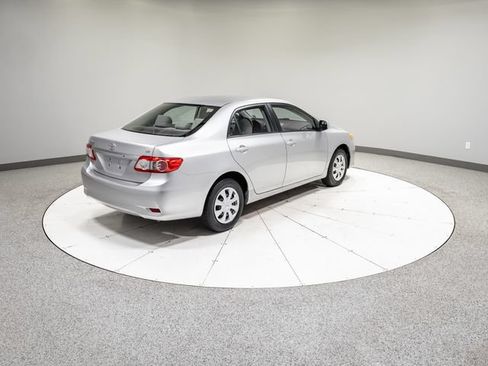 Used 2011 Toyota Corolla LE FWD image 25